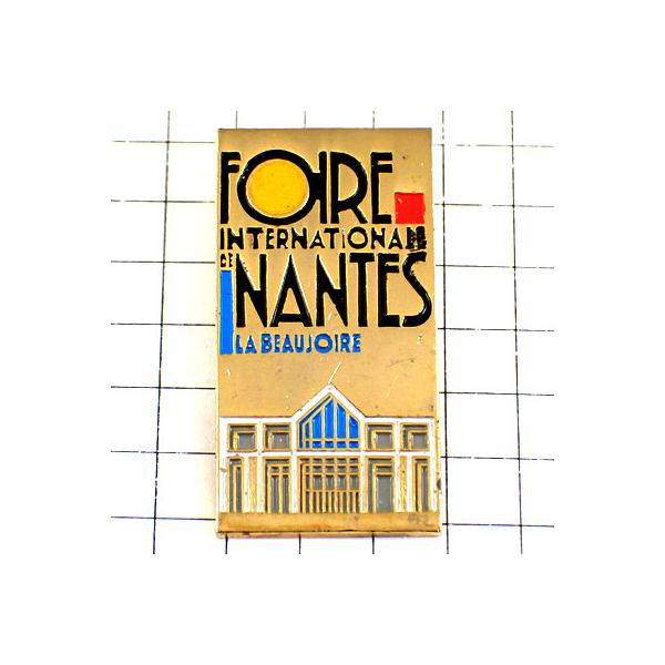 背景の１マスは５mmです。当店のピンバッジ はヴィンテージのレアな限定ピンバッジ です。それぞれのピンズの裏側の針には、新品の留め具をセットしてお送りします。新品の留め具代はピンズの商品代に含まれております。