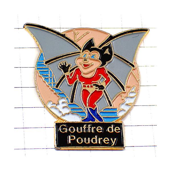 ピンバッジ・悪魔コウモリ女レータード赤 CHAUVE-SOURIS POUDREY