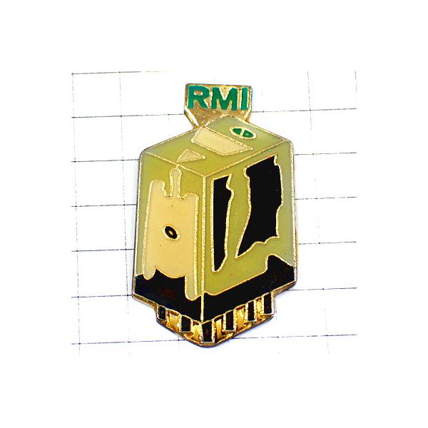 背景の１マスは５mmです。当店のピンバッジ はヴィンテージのレアな限定ピンバッジ です。それぞれのピンズの裏側の針には、新品の留め具をセットしてお送りします。新品の留め具代はピンズの商品代に含まれております。