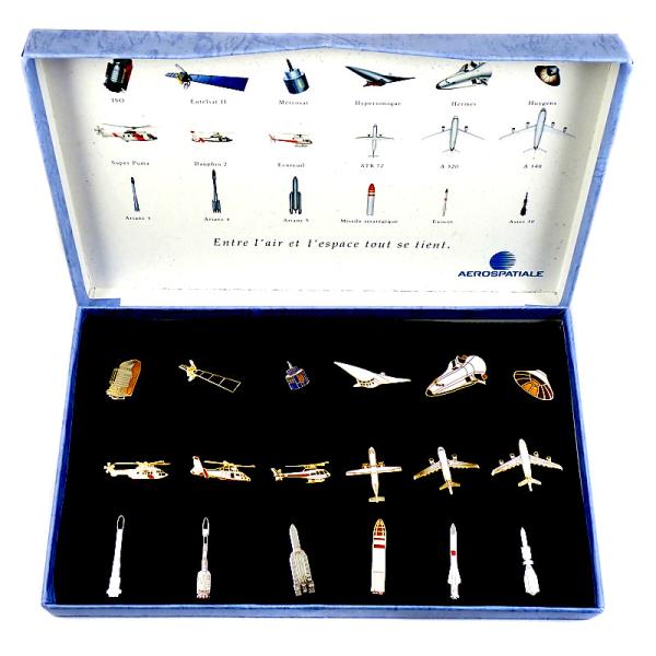 ピンバッジ・アエロスパシアル社18個セット人工衛星ロケット飛行機