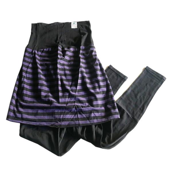 お腹を守る腹巻と足をキレイに見せるレギンス、そこにスカートが一体となったデザインです。部屋着としても、ちょっとしたご近所へのお出かけ時にもスカートがついているので安心です。サイズ：フリー（腹囲：78〜110 cm　ヒップ：87〜105 cm...