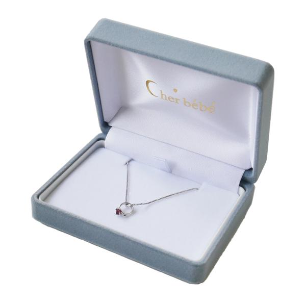 ベビーリングは赤ちゃんの誕生を祝福し、子どもの成人までの健やかな成長を祈り、祝うものです。新生児の小指サイズほどの小さな指輪は、生まれてはじめてのジュエリーとして記念に残るものを贈りたいものです。温かみのある色合いのピンクトルマリン。10月...