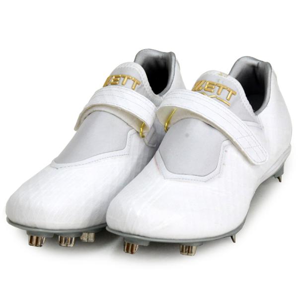 フィット感にこだり本体とベロを一体式にした砂が入りにくい構造のスパイク。紐を使用していないため脱ぎ履きが簡単にできる軽量タイプ。Ｐカバーの取り付けも可能です。素材：アッパー本体/合成繊維製×合成樹脂製、アウトソール/合成樹脂製、ミッドソール...