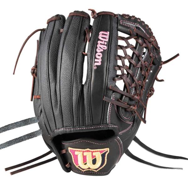 WILSON 女子ソフトボール用 Wilson Queen DUAL ユーティリティ用 95型ソフトボール女子のためのREAL GLOVE。デュアル・テクノロジー採用の強い指先がサイズの大きなソフトボールの強い衝撃に耐え、間一髪の打球も指先...