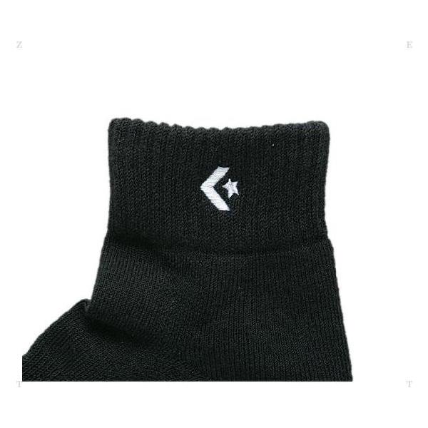 ワンポイントロゴ入りの抗菌・防臭効果を持つアンクルソックスです。カラー：ブラック素材：綿・アクリル・ナイロン ポリウレタン・ポリエステル原産国：中国