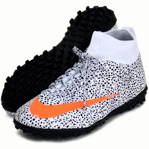 サッカースパイク ナイキ Cr7 トレーニングシューズの人気商品 通販 価格比較 価格 Com