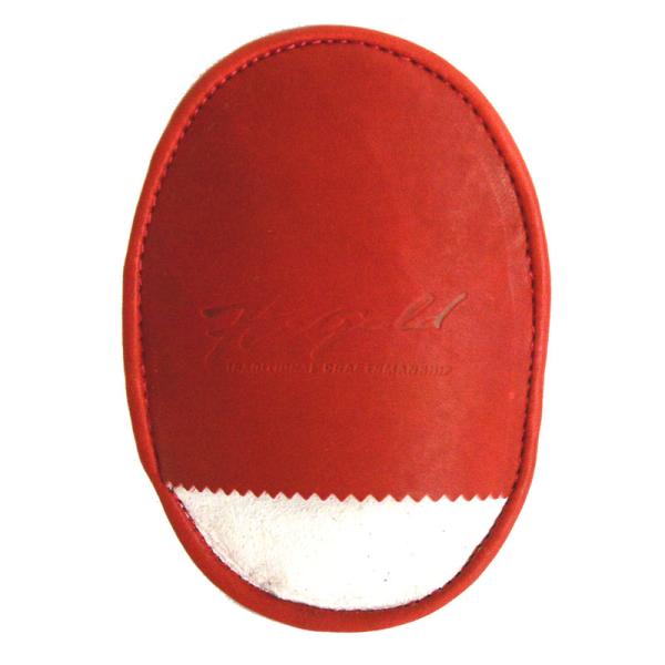 Hi-Gold 技極ミニムートングラブみがき革に艶がでる。お手入れの最後はムートンでグラブ磨きを！■カラー：ブラック■サイズ：約縦13cm×約9cm■素材：天然皮革/ムートン■生産国：日本製