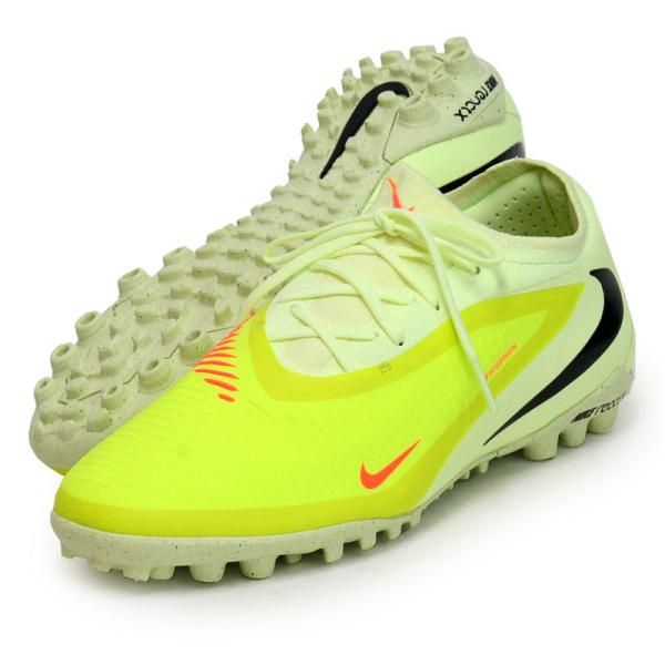 ナイキ ファントム 6 LOW プロ TF ファントム 6 プロで、もうチャンスを逃さない。 グリップ性に優れたVNMSkinとFlyknit素材により、ボールさばきの精度を向上。足とボールの一体感を高め、クリーンなシュートとワンランク上の...