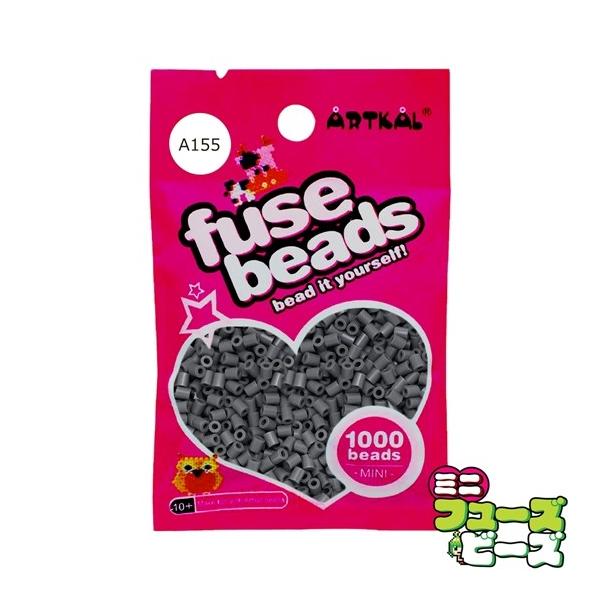 ■ 商品説明 ■ 種類：フューズビーズ ミニ（2.6mm）サイズ：直径 2.6mmカラー：アイアングレー数量：約 1,000粒RGB数値：R:68 G:80 B:91アイロンがけによる形状の保持に優れながらも、柔軟性のあるソフトタイプのアイ...