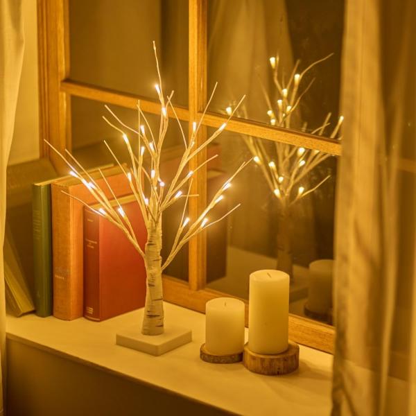 【商品概要】『枝だけでできたブランチツリー』 夜のお部屋のインテリアに最適！ベッドサイドや机の上にお花の代わりとして飾れます。 １．幻想的に光るLEDライト ぬくもりあふれる優しい光でお部屋を照らしてくれます。 電池で動くので、コンセント不...