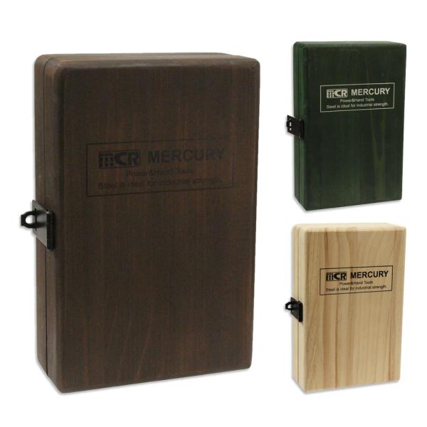 マーキュリーのキーキャビネットになります。アメリカンでどこかレトロなデザインがオシャレな雑貨ブランド、MERCURY。木製の雰囲気あるキーボックスです。ナチュラルな木材を使用した風合いあるボディがオシャレ！中は14個のキーフックが付いており...