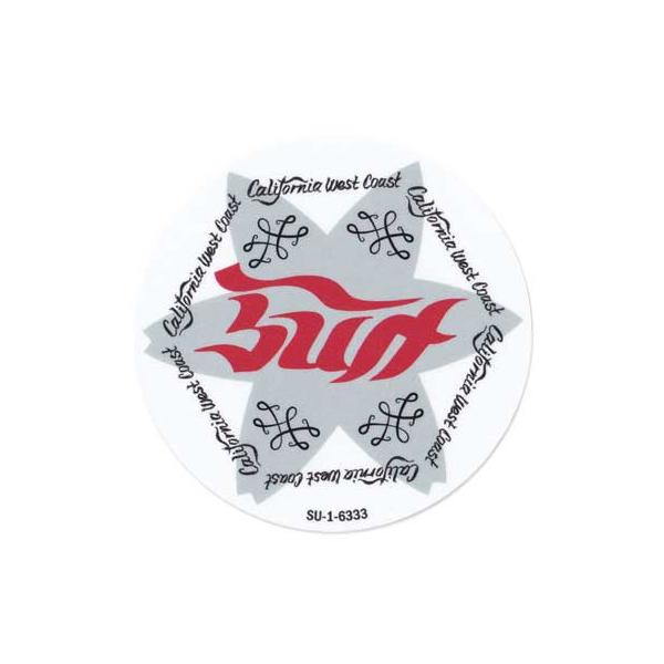 １００円ステッカーになります。１００円（税抜）で楽しめるオシャレなステッカーシリーズ！デザイン＆品質に拘った当店オススメのステッカーです♪コチラは「CALIFORNIA WEST COAST」。３本のサーフボードが重なるラウンドステッカー♪...