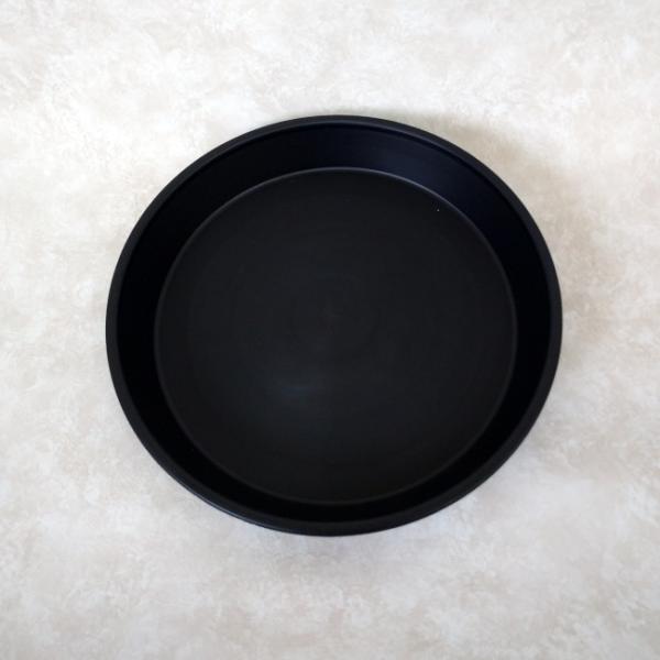 受け皿のサイズ：幅17.6cm　高さ2.5cm黒色長鉢の６寸、７寸平鉢２１号が対象サイズになります。大きな植木鉢にお使いください。