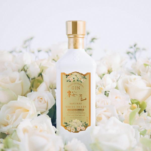 商品名：SAKURAO GIN WHITE HERBS内容量：700mlアルコール度数：47％※この商品はお酒です。20歳未満の飲酒は法律で禁止されています。