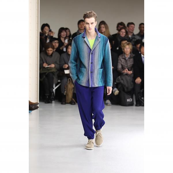 イッセイミヤケ メンISSEY MIYAKE MEN プリーツパンツ 青4 【メンズ