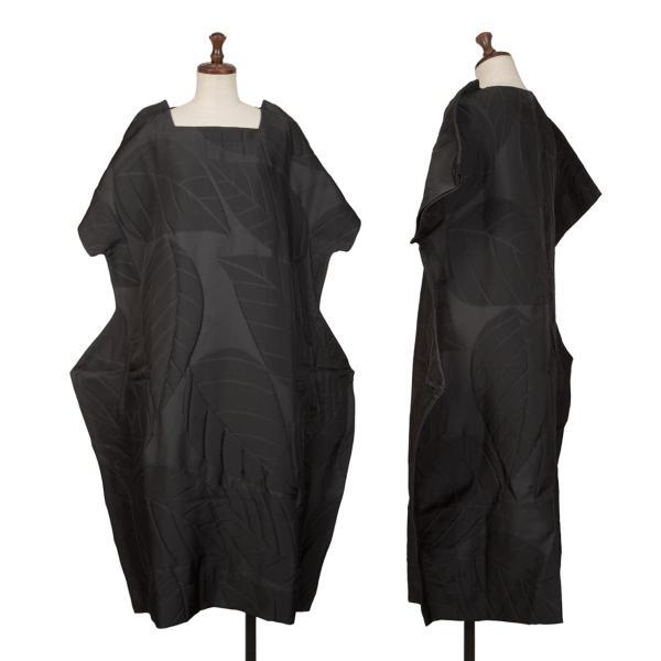 COMME des GARCONS コムデギャルソンCOMME リーフエンボス二次元 
