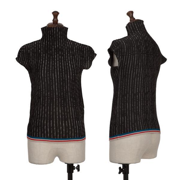 ミーイッセイミヤケ　ノースリーブプリーツカットソー ミーイッセイミヤケ me ISSEY MIYAKE カットソー ノースリーブ