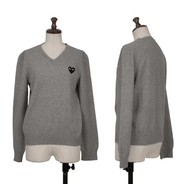 プレイコムデギャルソン　Vネック　ニット　セーター　グレー　ウール　ワッペン　M PLAY COMME des GARCONS プレイ コムデギャルソンPLAY ウールハート