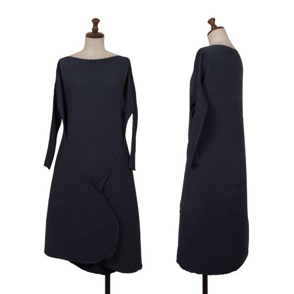 ISSEY MIYAKE 横向きPLEATS ワンピース L ISSEY MIYAKE（イッセイミヤケ） 横プリーツ裾ラップ2WAYワンピース 紺