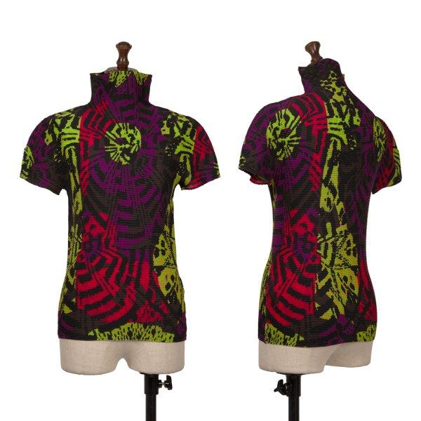 meイッセイミヤケ 花柄 ハイネック Tシャツ ISSEY MIYAKE（イッセイミヤケ） イッセイミヤケミーISSEY MIYAKE me