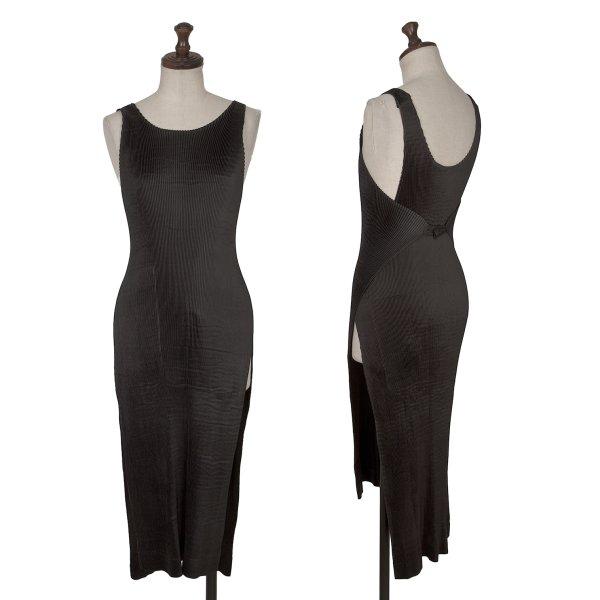 イッセイミヤケISSEY MIYAKE プリーツプリーズ ワンピース 3/M 黒 プリーツ プリーズ イッセイ ミヤケの“プリーツが躍る”新作ワンピース