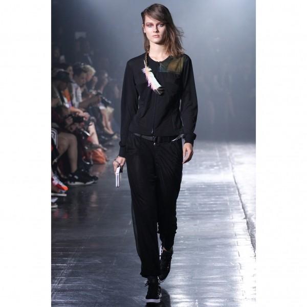 ワイスリーy 3 グラフィックプリント切替シースルージップアップブルゾン 黒マルチs レディース K プレイフル Yahoo ショッピング店 通販 Yahoo ショッピング