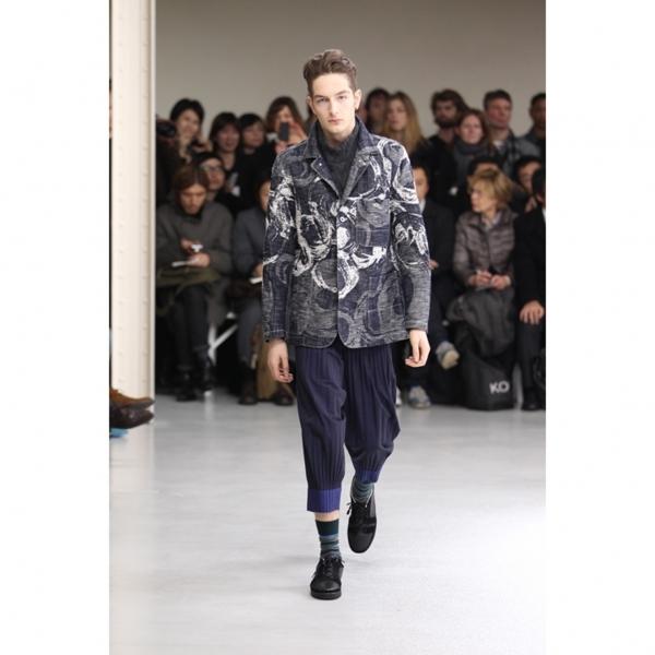 イッセイミヤケ メンissey Miyake Men 裾切り替え染め消しプリーツパンツ 紺2 メンズ K プレイフル Yahoo ショッピング店 通販 Yahoo ショッピング