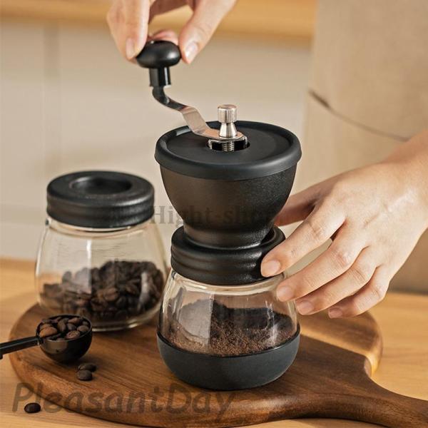 コーヒーミル 手動 手挽きコーヒーミル 豆挽き 全身水洗可能 持ち運びが便利 喫茶店 coffee アウトドア 粉砕度調整可能 プレゼント 粗さ調節