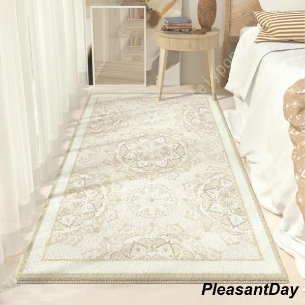 【ご来店ありがとうございます】 1.一年中快適ラグ 夏場の冷房、冬は床暖房 ホットカーペット対応 ラグマットはポリエステルを採用し、サラッとした触り心地で、冬は暖かく（耐熱試験も合格済みのでホットカーペット?床暖房に対応）、夏はサラサラので...