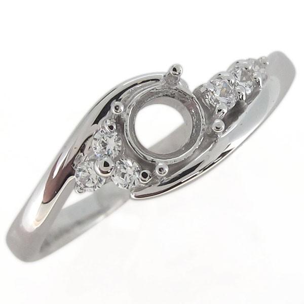 18金製のセミオーダー用の空枠です。お手持ちのルース(宝石)で製作致します。思い出の品や大切な形見などのリフォームにお役立てください。【18金カラー3色の中から】お選び頂けます。本体素材：K18ホワイトゴールド/K18イエローゴールド/K1...