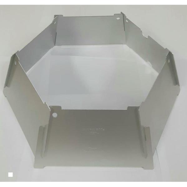 メーカー名：プラスマニアメーカー品番：4580710640384360°火に優しい風防。五徳に合わせてサイズを変えられます。 can+ro、can+roII、al+ro、al+roII、また小型サイズの五徳にガスバーナーまで、幅広く使ってい...