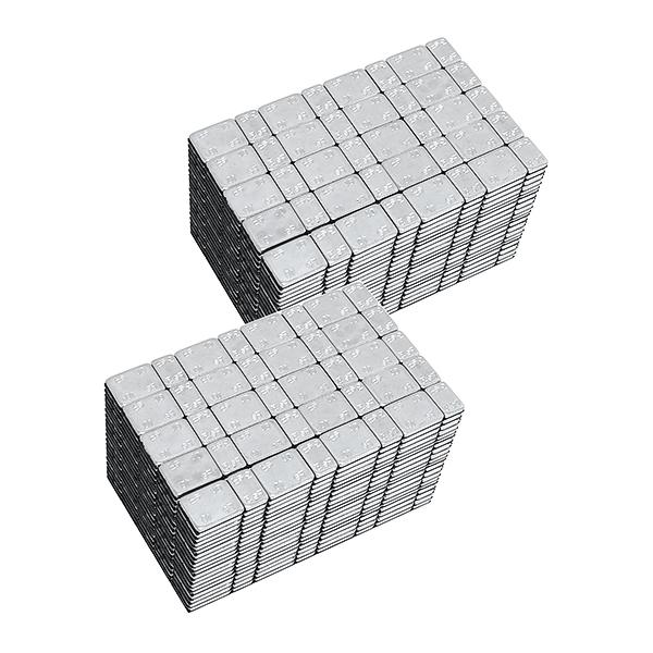 自動車やバイクのホイール調整におすすめの薄型バランスウエイトです。ホイールの重さを調整してブレを無くします。施工済みの強力テープでかんたん取付！カット可能でとても便利です。重量：12000g 12kgセット内容：200本カラー：シルバー