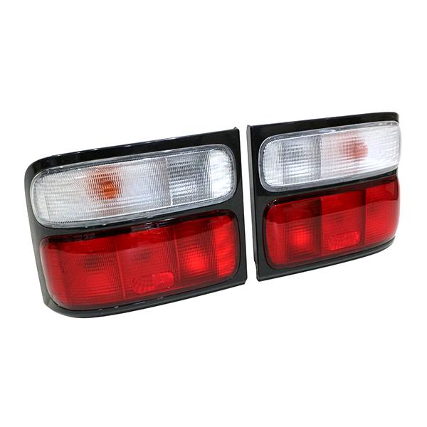 トヨタ コースター XZB40 XZB50 後期 H13.8〜 テールランプ 左右 トヨタ コースター XZB40 XZB50 後期 H13.8〜 テールランプ 左右