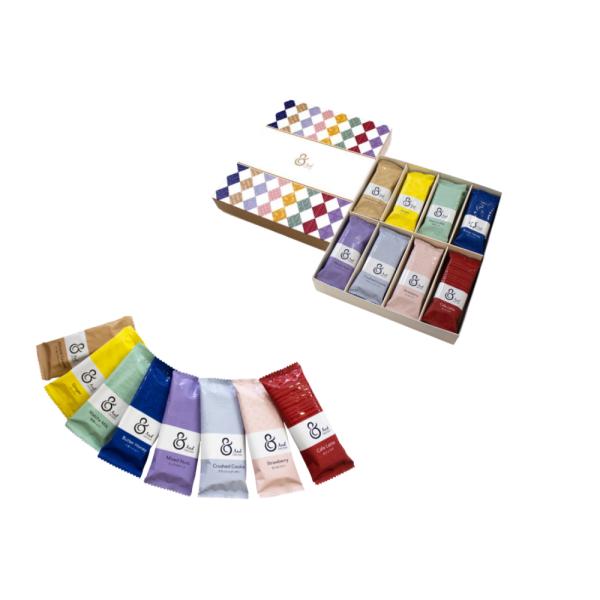 [Release date: May 10, 2021]日本の伝統的なおこしの製法と、西洋で愛される軽やかなフレーバーが出会って誕生した豊かな味わいが自慢。&amp; OKOSHI 全8種類を詰め合わせた、贈り物におすすめのギフトボックス。...