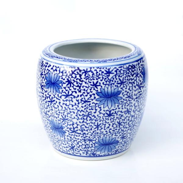 商品名：手あぶり火鉢（深底）大花 セット素材/全成分：火鉢：陶器灰：木炭灰五徳：鋳物敷板：ケイ酸カルシウムサイズ：高さ20.5cm直径21cm口径14.5cm商品重量/内容量：2.1kg原産国：中国