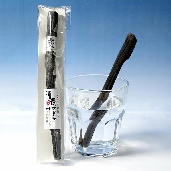 商品名：  備長炭マドラー 素材/全成分：  備長炭 サイズ：  長さ：約15cm、径：約1.5cm