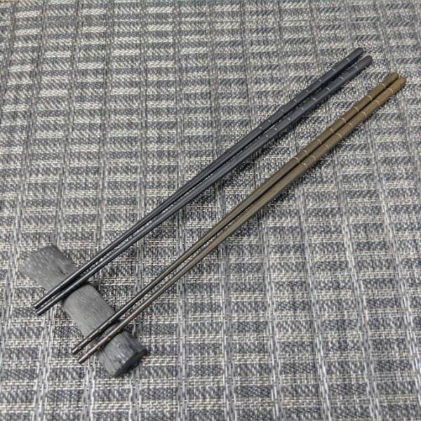 商品名：  火箸 筋目 ＜南部鉄製＞ 素材/全成分：  南部鉄 サイズ：  長さ280mm（写真中） カラー：  茶