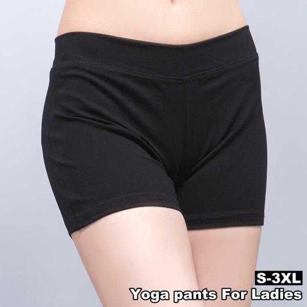ヨガ・フィットネス・スポーツにオススメのヨガパンツです。アクティブに動きやすいショートパンツタイプです。【サイズについて】画像をご参照ください。【素材について】ポリエステル【カラーについて】生産ロットにより柄の出方や色の濃淡が異なる場合がご...