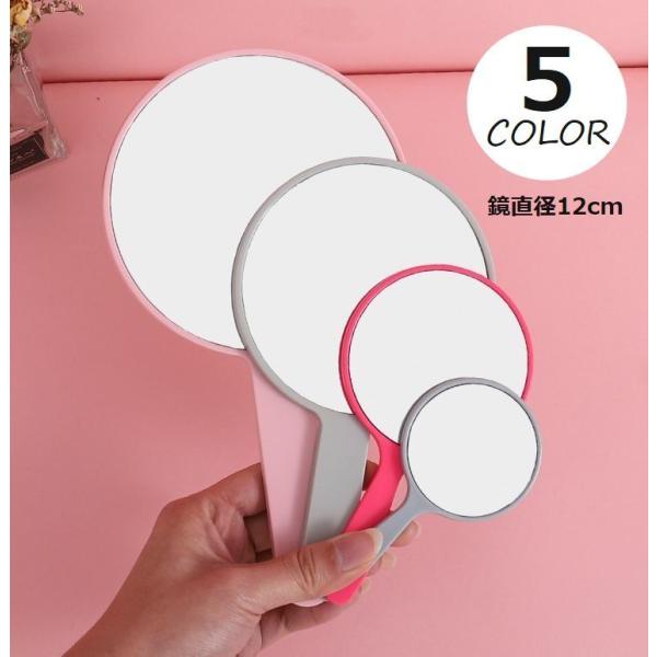 シンプルなデザインの手鏡です。直径12cmのサイズなのでポーチなどに入れて携帯でき便利です。他のサイズも販売中です。zak-69676、zak-69676-1、zak-69676-2で検索してください。【サイズについて】画像をご参照ください...