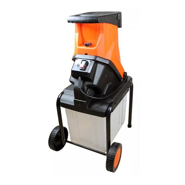 かさばる枝木を堆肥にしたり、ゴミ袋で処分も楽々枝木の剪定でいつも困るのが切った枝の処分。大量の枝木を手軽に捨てられるサイズのチップ状に粉砕します。・上から枝を入れるだけ。　4.5cmの太い枝も、1450Wのハイパワーでみるみる粉砕して　細か...