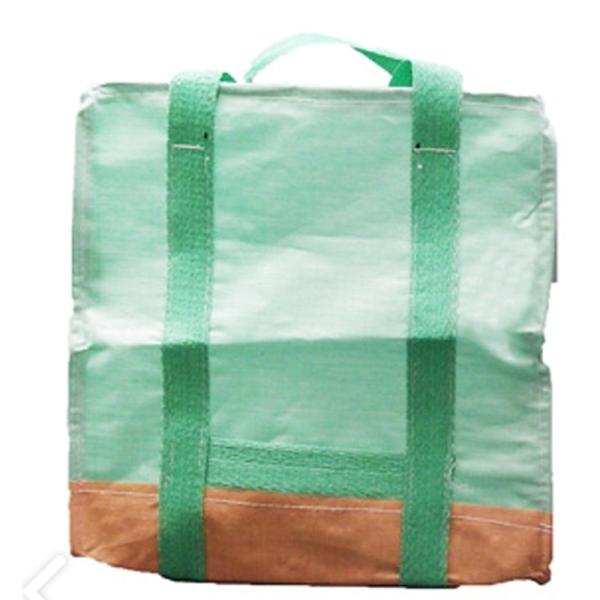 ・ワイヤー入りで自立するフレコンバッグです。・コンパクトに折りたためるので、収納スペースを　とりません。・素材は耐水性に優れたポリプロピレン製。・反転フック付で、反転させて排出出来ます。ご使用例　≪業種/用途≫◆古紙回収業・・コピー用紙、雑...