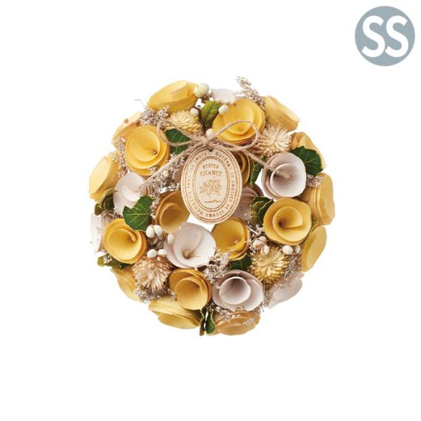 一年中飾れる、飽きが来ないワンカラーリース♪1つのリースの中で、色の濃いものと淡いものを使っているので、ワンカラーでも単調にならず華やかな印象になります。【プレートの訳】Gardons le sourire et vivons heureu...