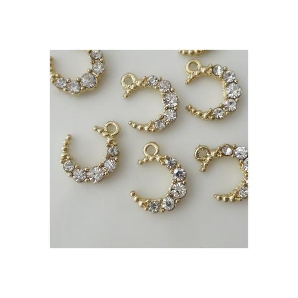 [Release date: September 6, 2018]A級ストーンが付いたキラキラ可愛いムーンチャーム☆ワンポイントでもとても素敵なアクセサリーになります(*^^*)※綺麗なパーツですが、海外製品の為、ストーンの若干のずれなどが...