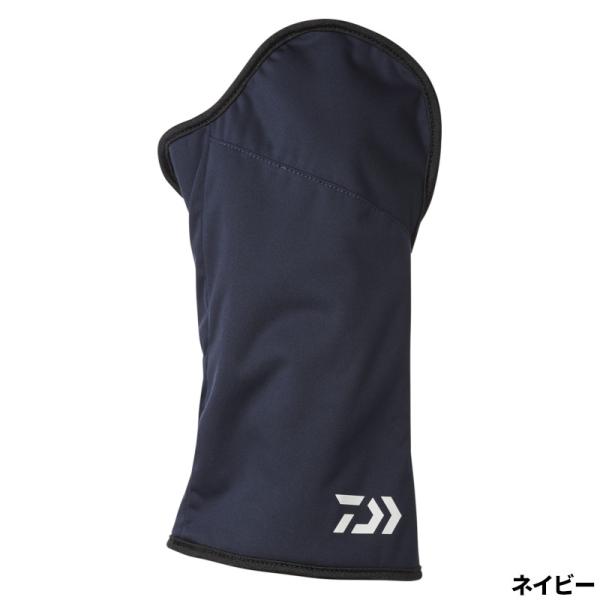 ダイワ  甲側は防風性のある素材を使用。 内側にはPOLARTECフリースを使用。 掌があいているため、繊細な釣りにオススメ。 防寒ウェアの袖口の内側に装着できるサイズ感。 ●カラー:ネイビー ●サイズ:フリー ●素材1:[表地]ポリエステ...