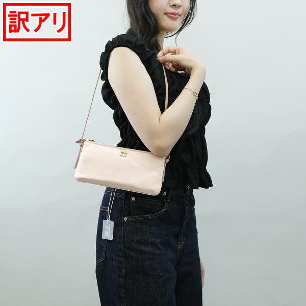 MIUMIU●ランウェイ ショルダーストラップ付きミニポーチバッグ 国内未掲載商品☆MiuMiuショルダーストラップ付レザーミニポーチ