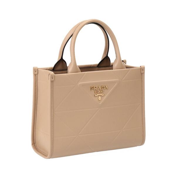 posecafe2_prada-1ba396-ask-f0036 posecafe2_prada-1ba396-ask-f0036