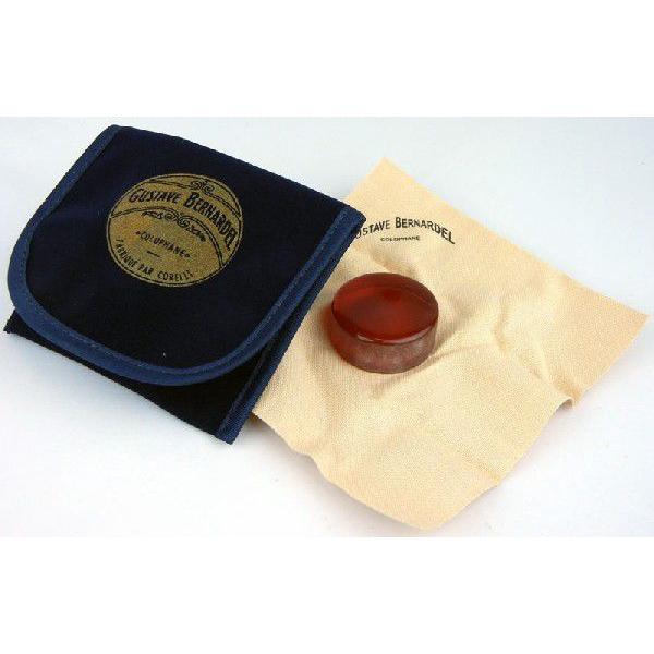 フランス製粒子が細かくさらっとした弾き心地で、純度の高い綺麗な音色が特長です。さらっとしているので夏場でもべたつかず、季節、天候を選ず一年中快適に使用することができます。べたつかず、粉になりにくいので、楽器の表面が松脂の粉でべたべたになる心...