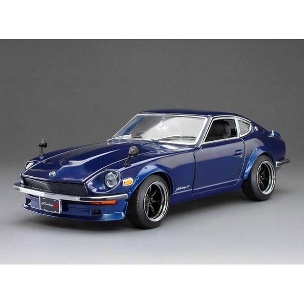 サンスター 1/18 ニッサン フェアレディ Z S30 ミッドナイトブルー 右