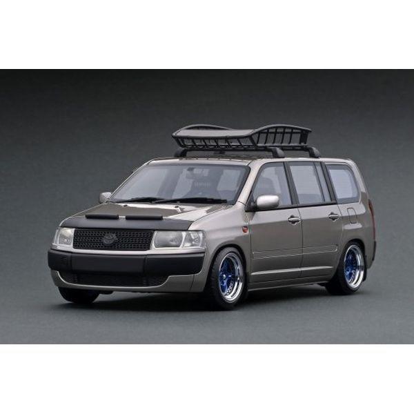 イグニッションモデル 1/18 トヨタ プロボックス GL NCP51V ブラウン 