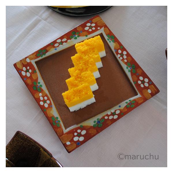 梅花角皿（大） 梅柄 かわいい お正月用 日本製 美濃焼 : ひろん家